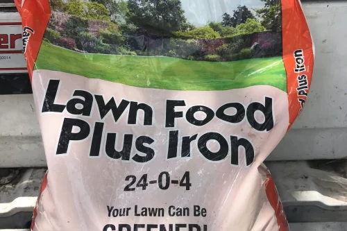 Feed your Lawn Food Fertilizer for June and August